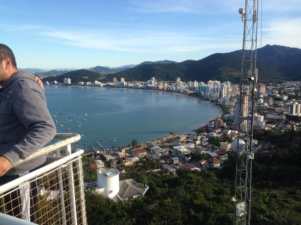 Em Meia Apartamento *