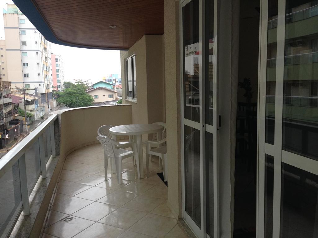 Apartment Em Meia Meia Praia