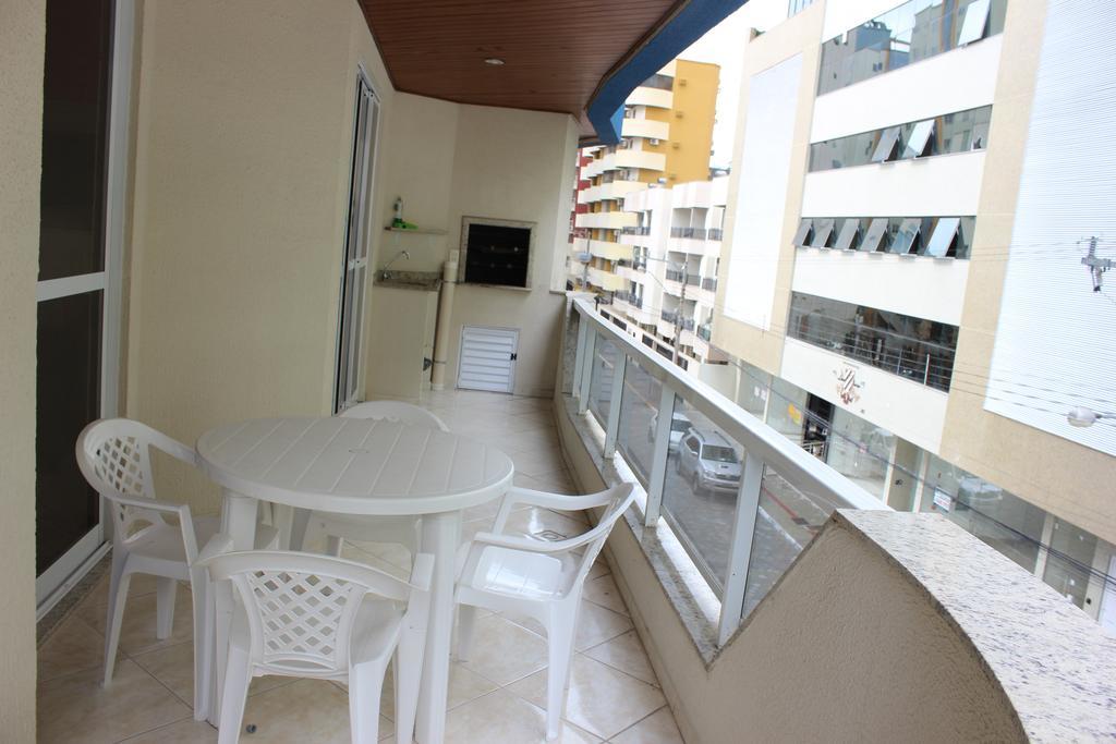 Apartment Em Meia Meia Praia