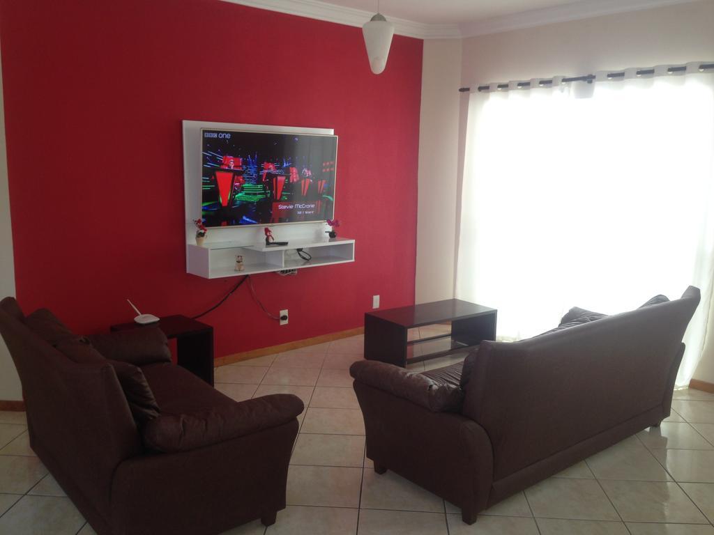 Em Meia Apartment Meia Praia